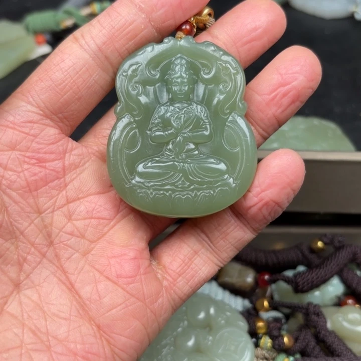 和田玉吊坠未镶嵌