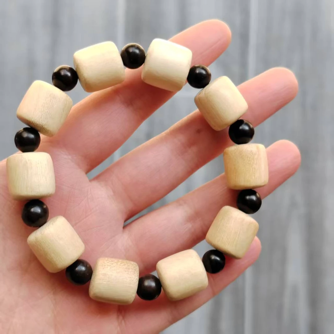 香樟木手串男女款卡15 110（无礼盒）