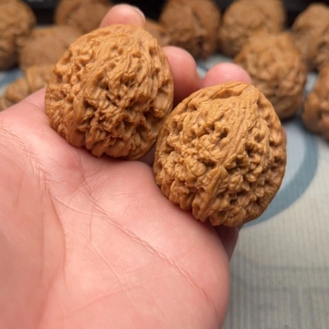 吊坠文玩核桃南疆