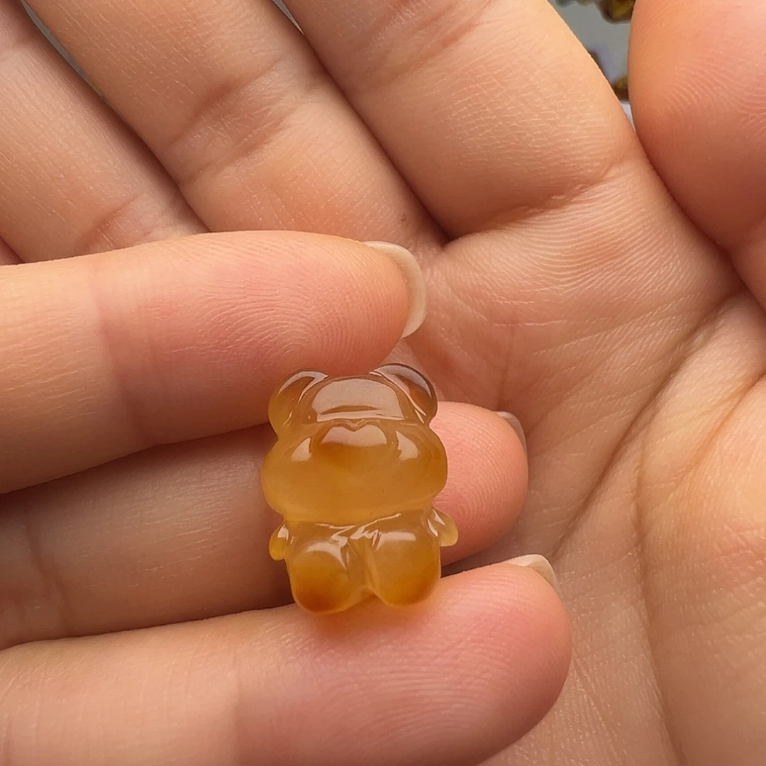 蜜蜡未镶嵌颈饰小熊（打孔不退换）