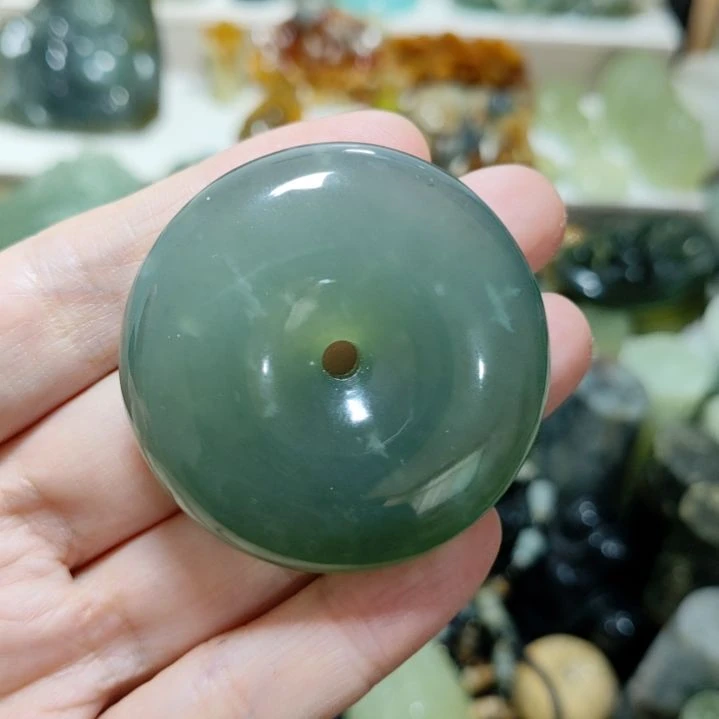 岫玉未镶嵌平安扣