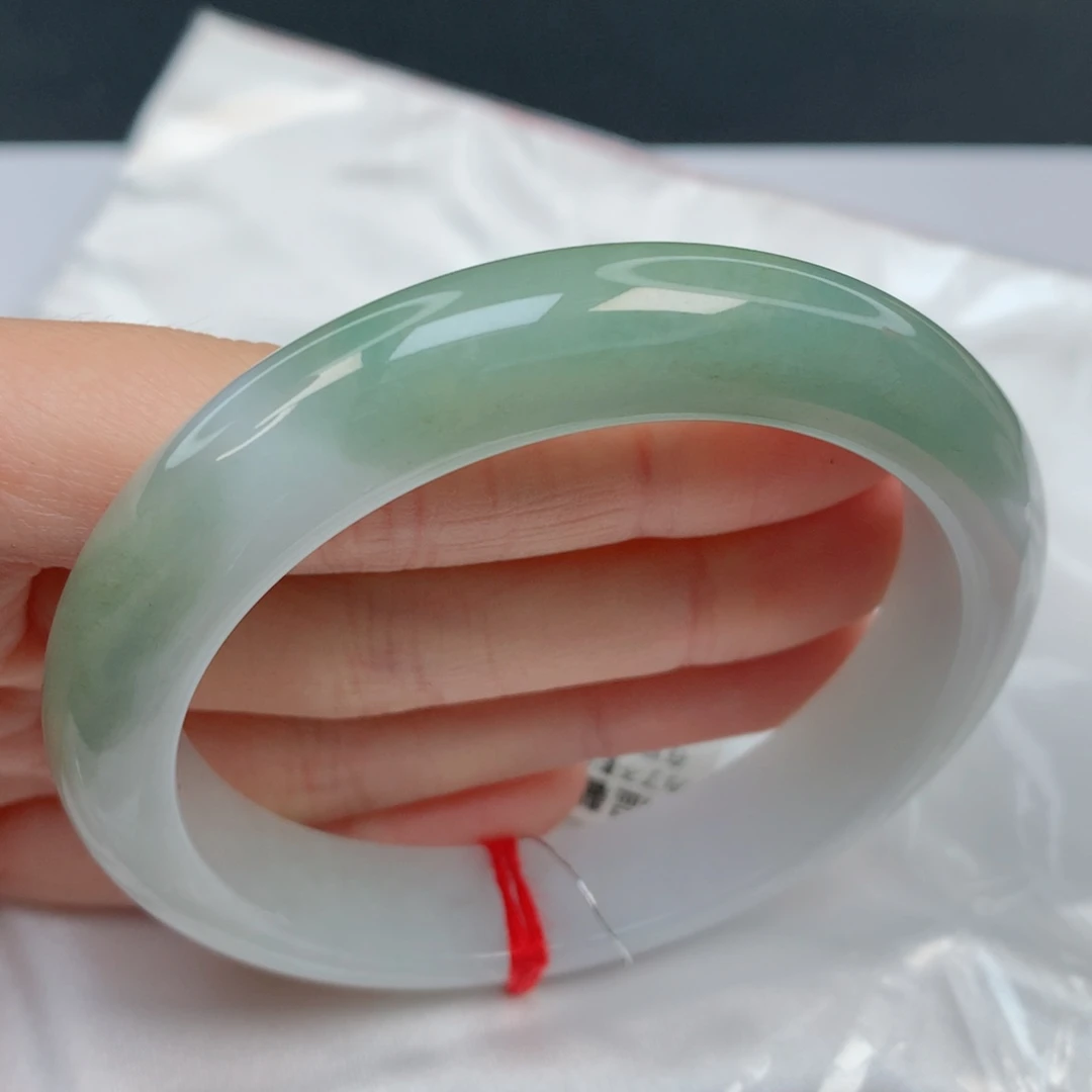 翡翠手镯未镶嵌57.5正圈