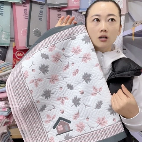 棉特价黑色枫叶纯棉