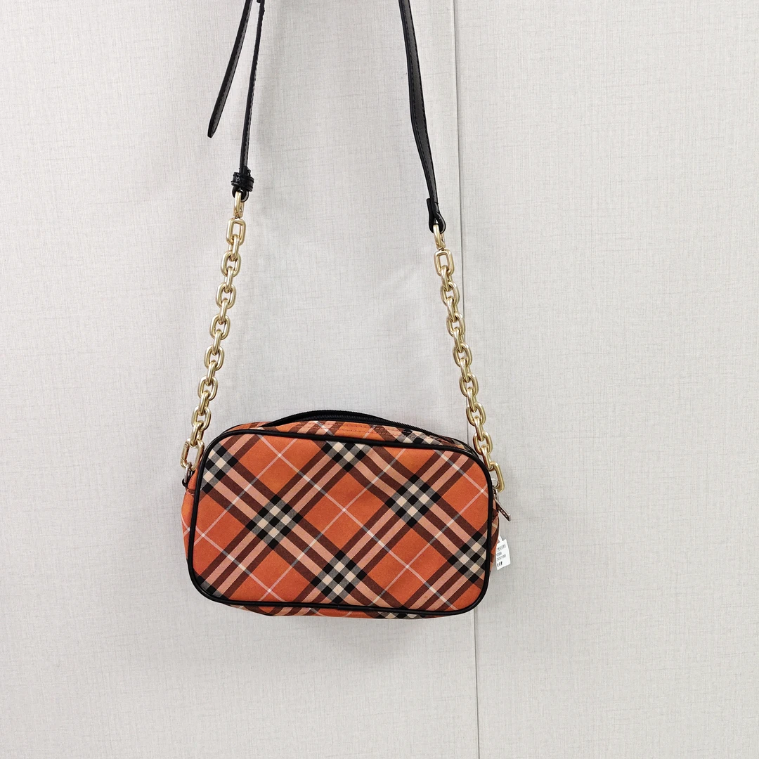 95新 BURBERRY/博柏利 暮野/巴宝莉斜挎包/21069