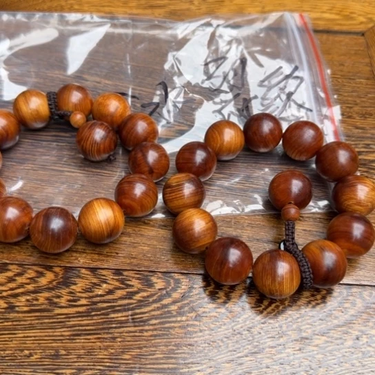 柏木（崖柏）燕*全陈化老料把件串