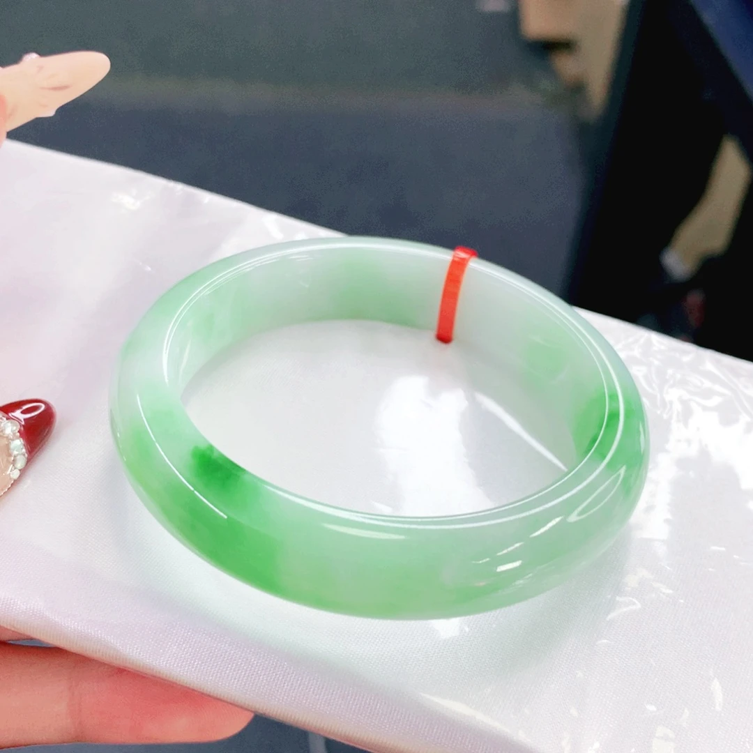 翡翠未镶嵌手镯54