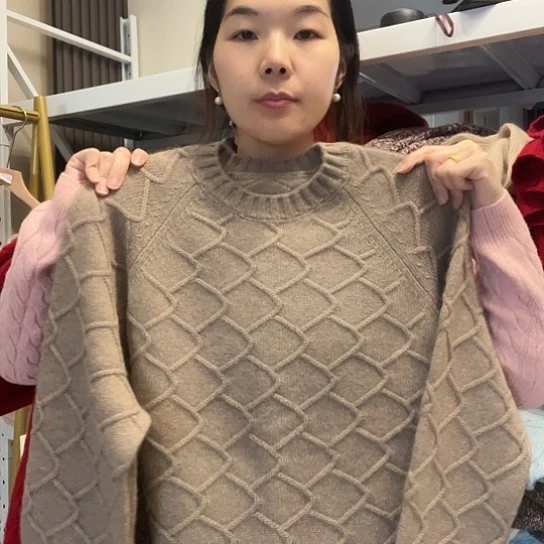 特价驼色宽松版套头衫