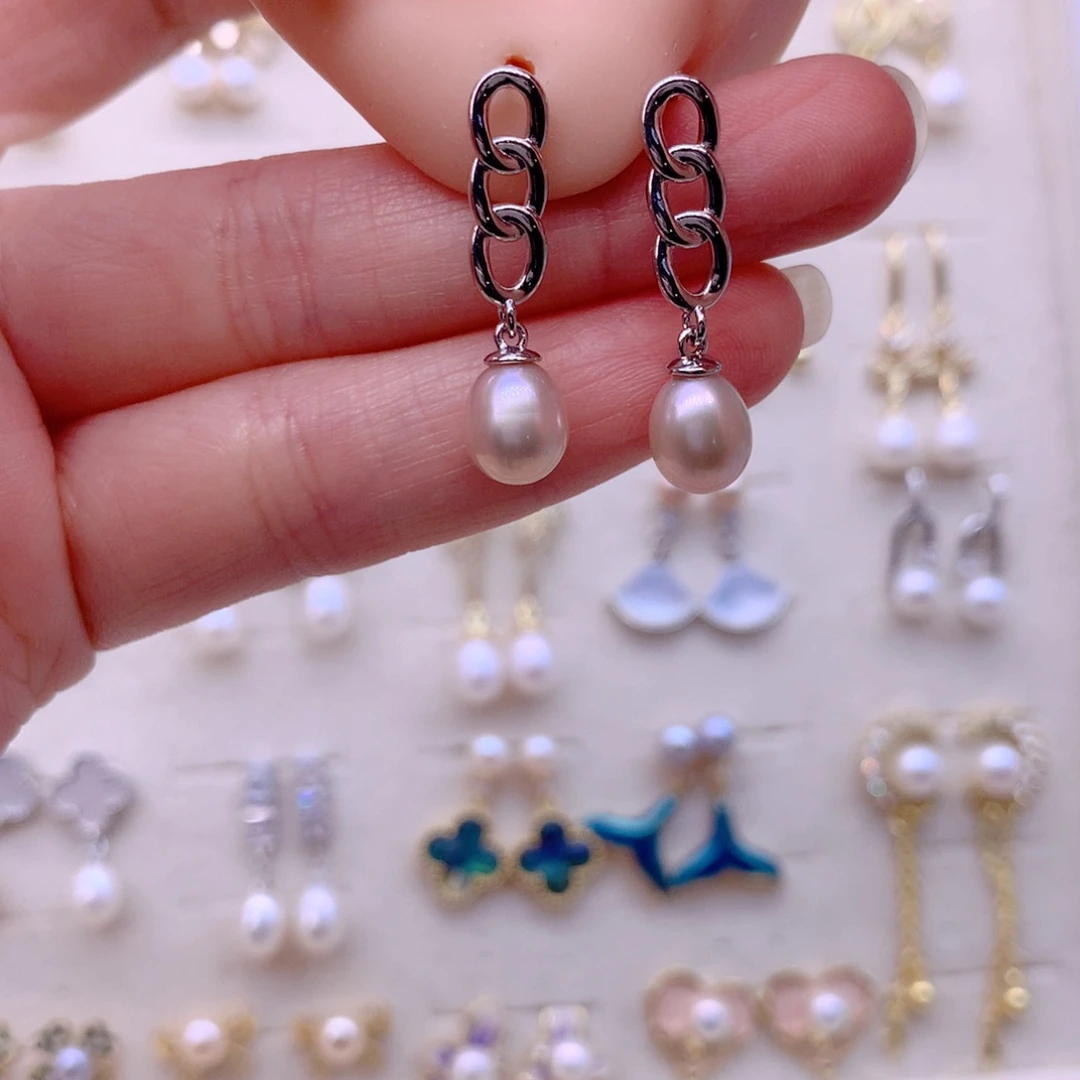 淡水珍珠合金耳饰