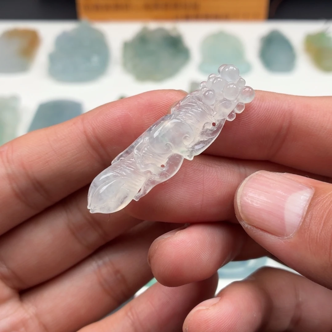 定制翡翠未镶嵌人参