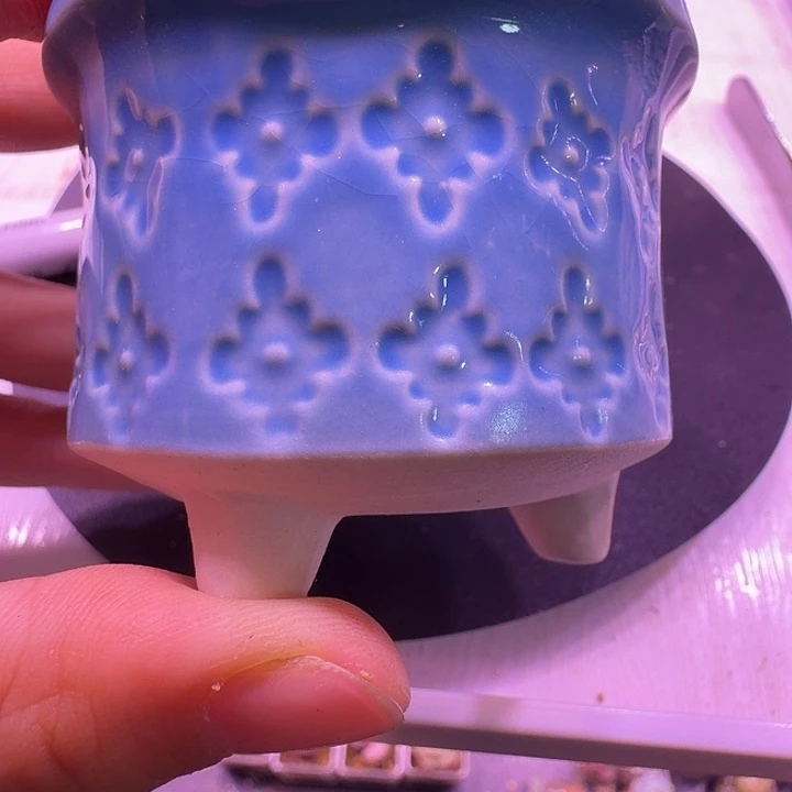 盆43，印章花纹小盆1个，闲置处理不介意的拍！