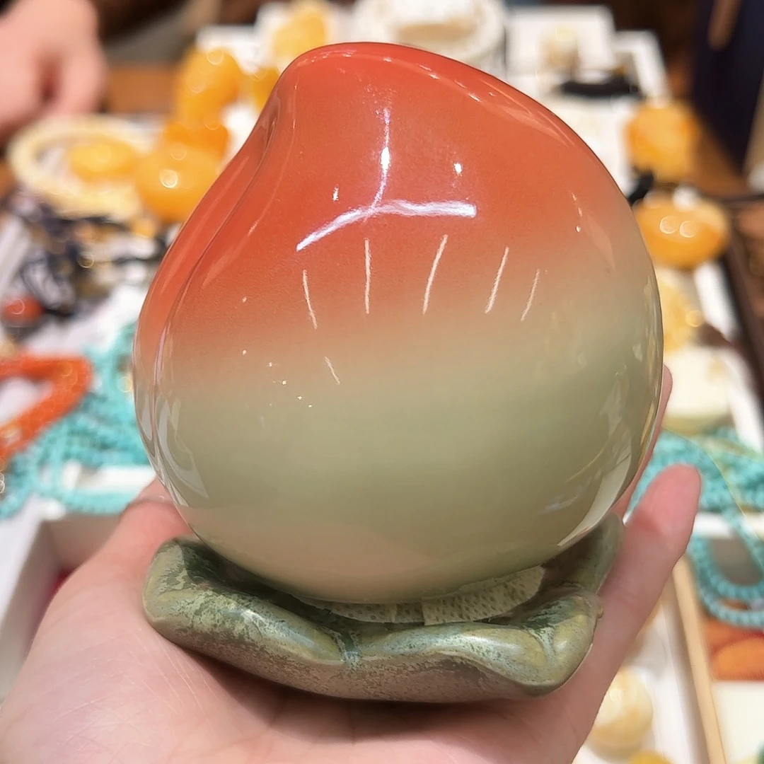 寿桃罐子瓷器寿桃