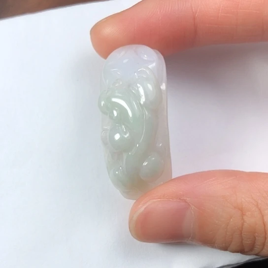 翡翠未镶嵌颈饰缅甸A货，每天下午1点半开播