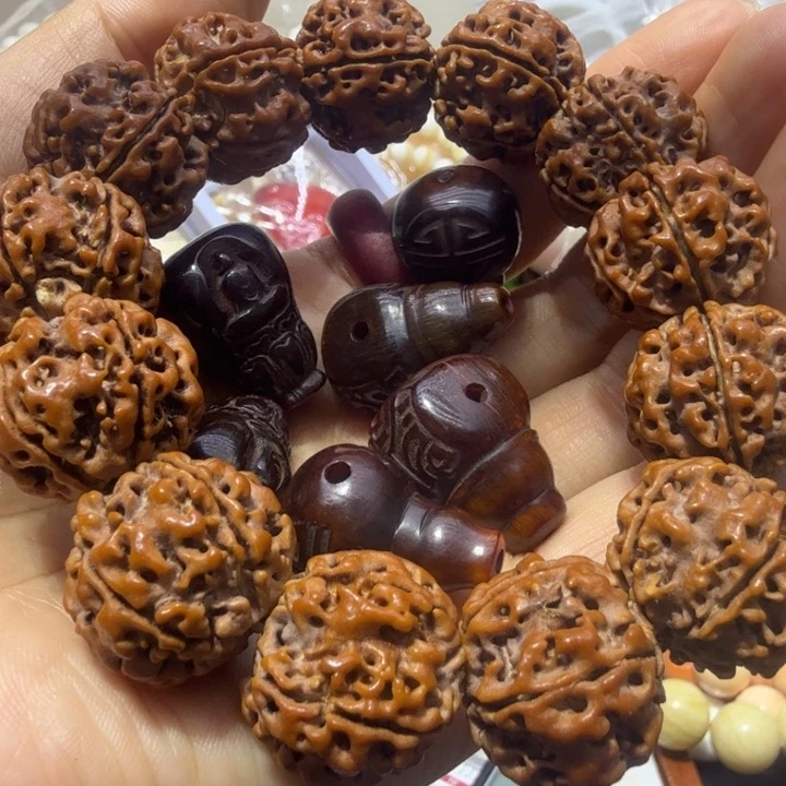 核桃手串/手链麝红三通