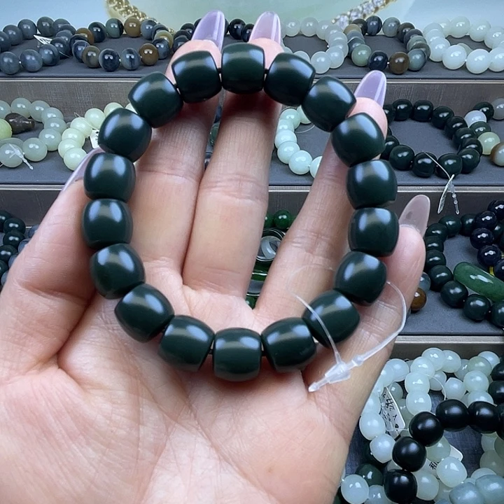 和田玉未镶嵌手链