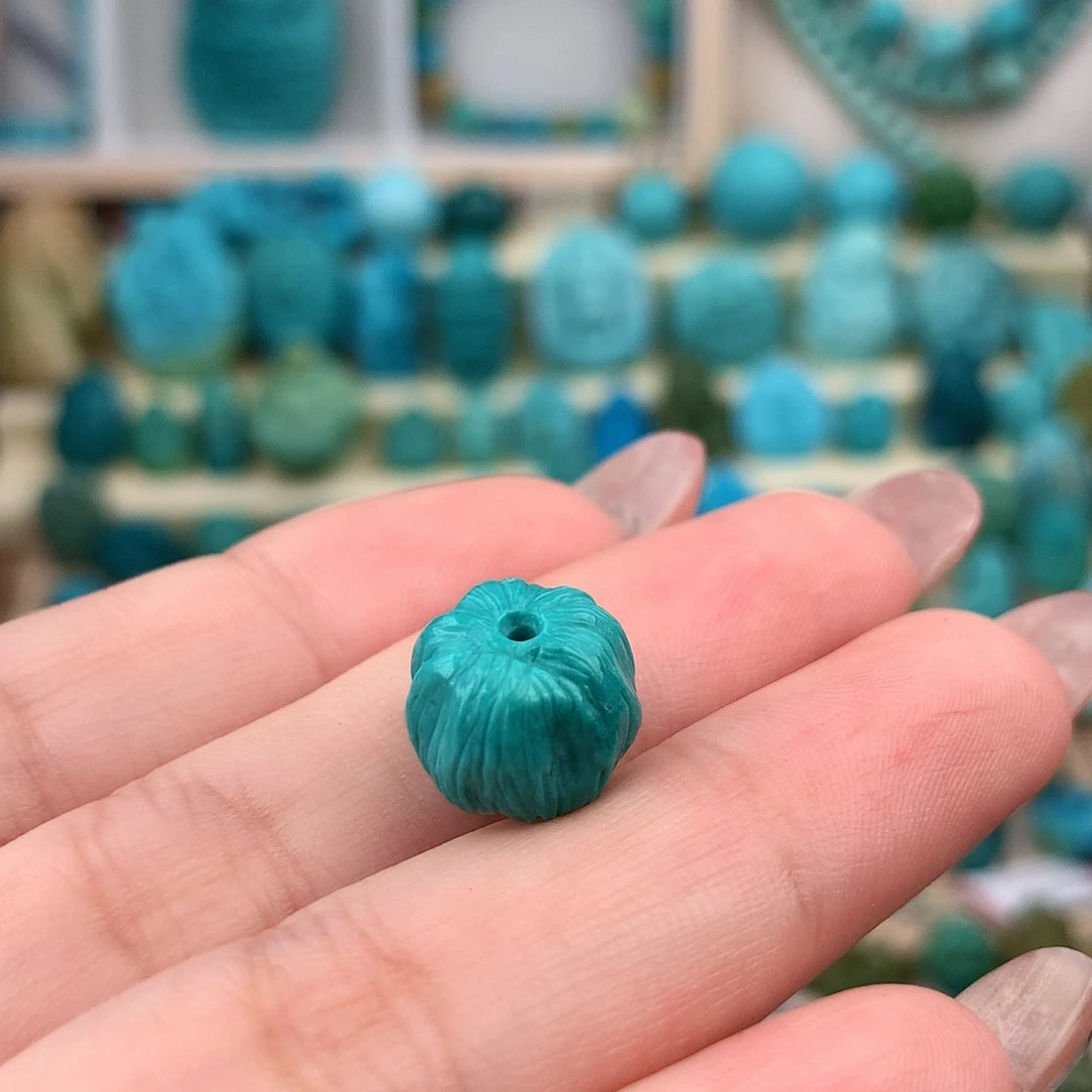 未镶嵌绿松石珠宝奇石