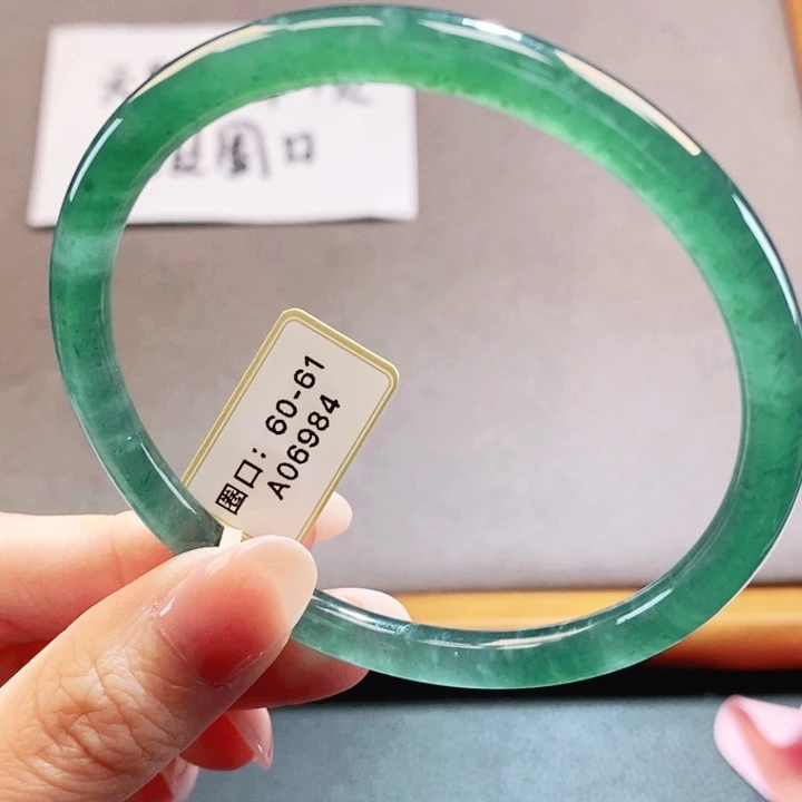 翡翠未镶嵌手镯翡翠手镯19