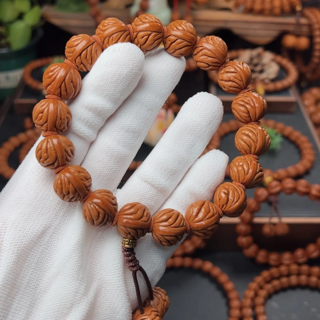 吊坠桃核1.6祥云手持