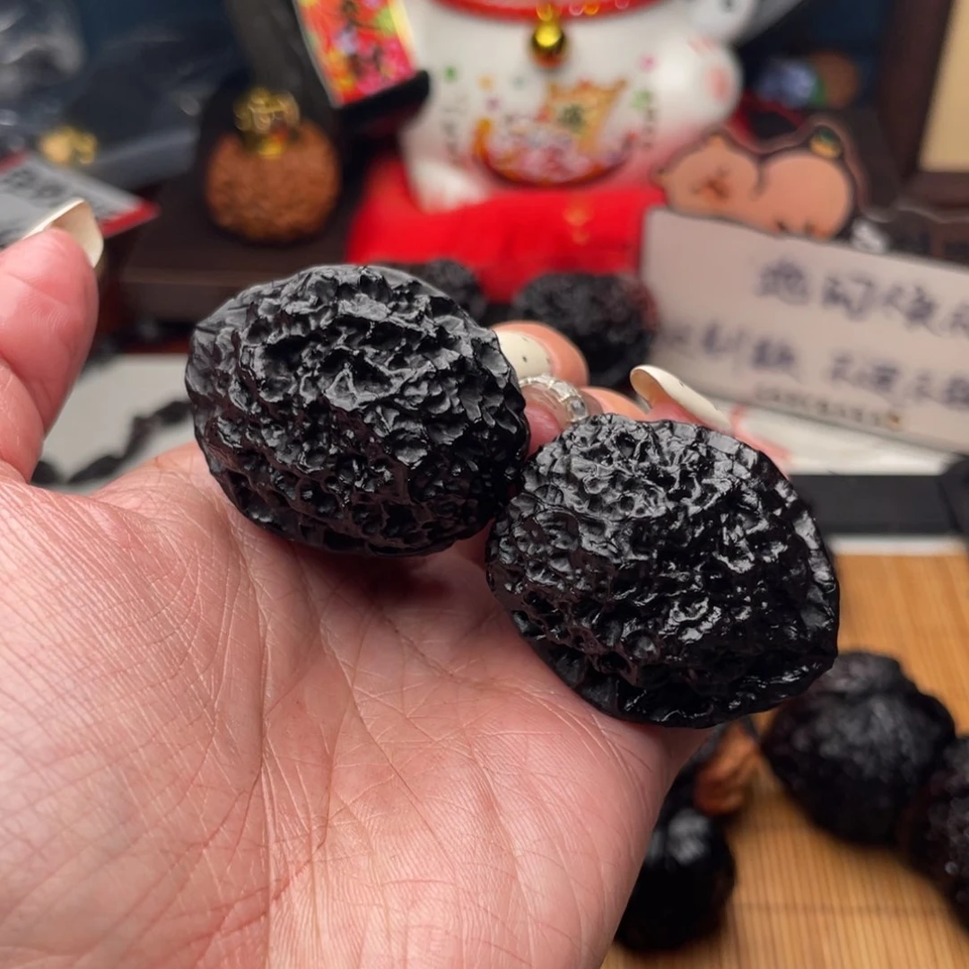 吊坠文玩核桃铁核桃