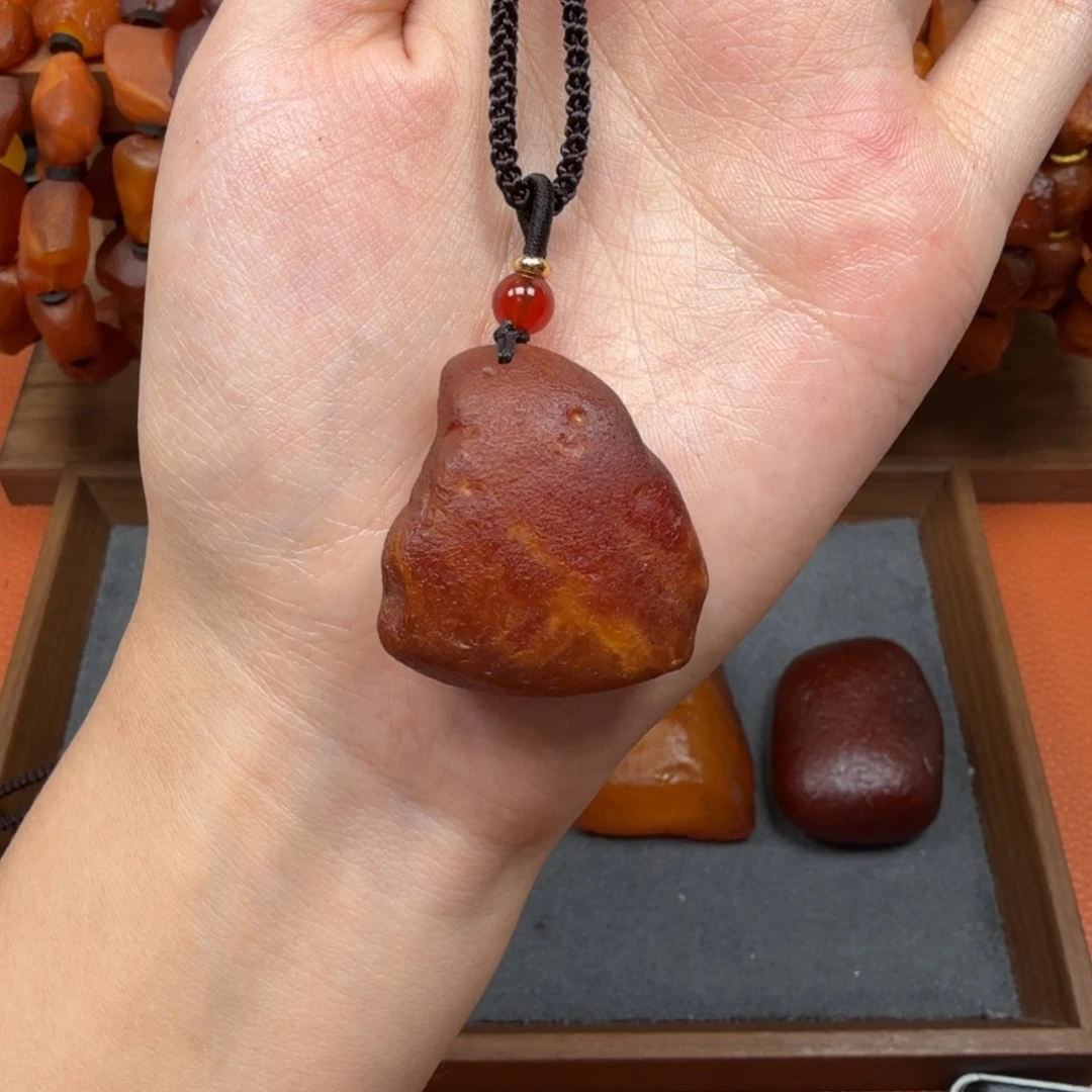 蜜蜡未镶嵌吊坠(赠链)