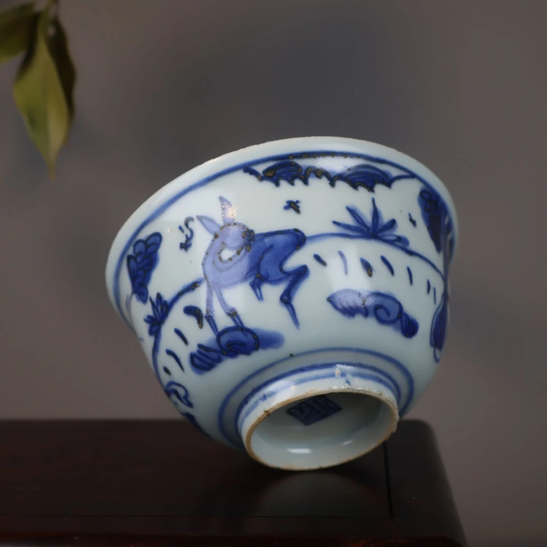 8:明万历青花喜鹿封侯茶碗