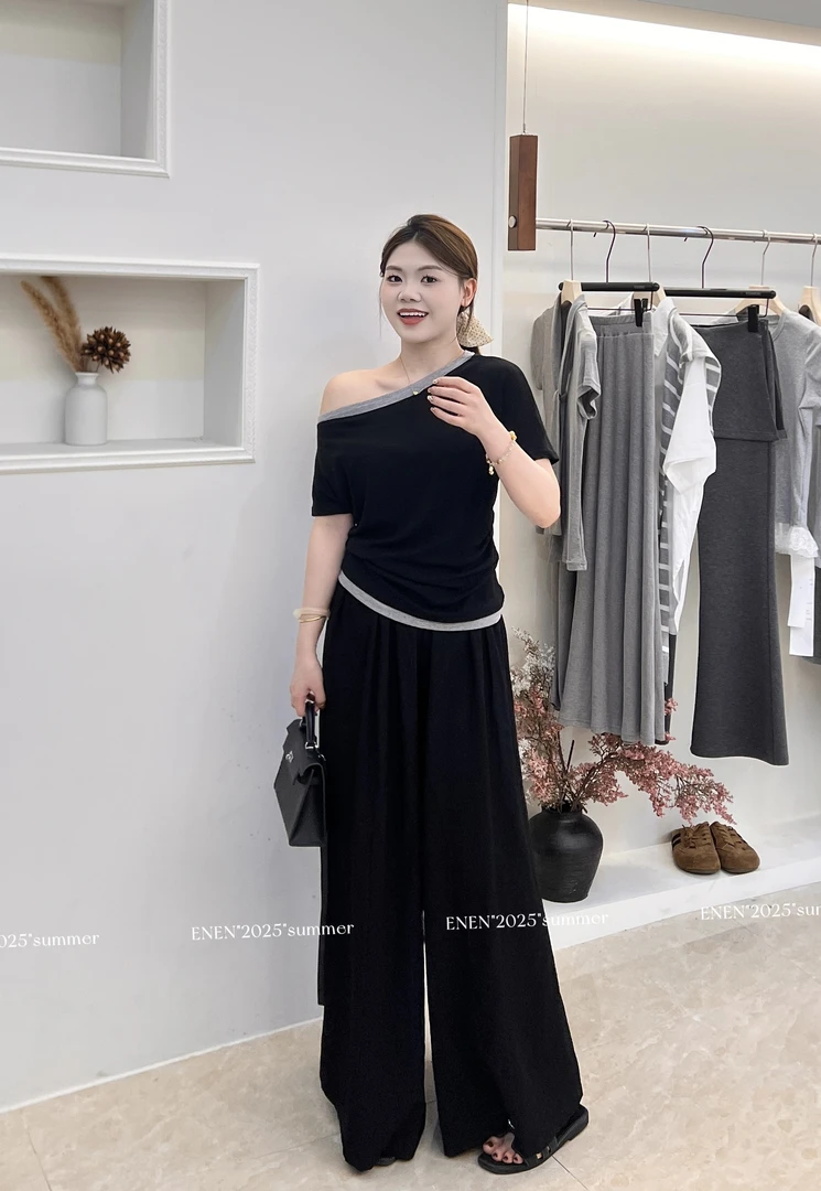 EE·韩版简约设计感斜肩T恤上衣