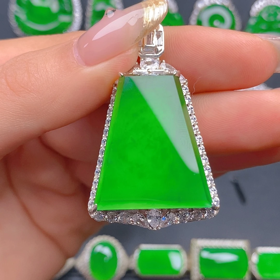 颈饰银S925镶嵌翡翠