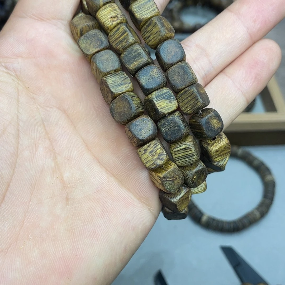 沉香沉香碎屑奇楠沉香老料方糖8毫米花香