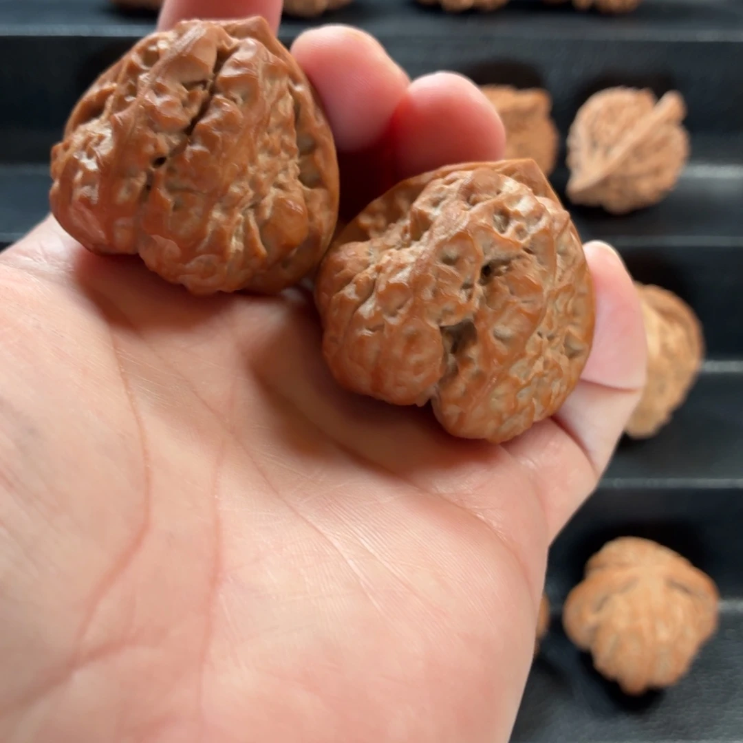 咪***财把件桃核山地蛤蟆微修42