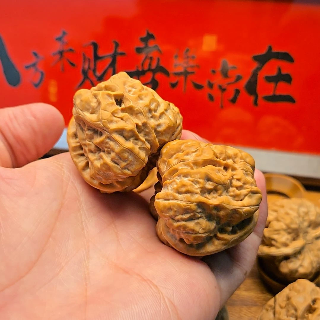 文玩核桃吊坠39x41