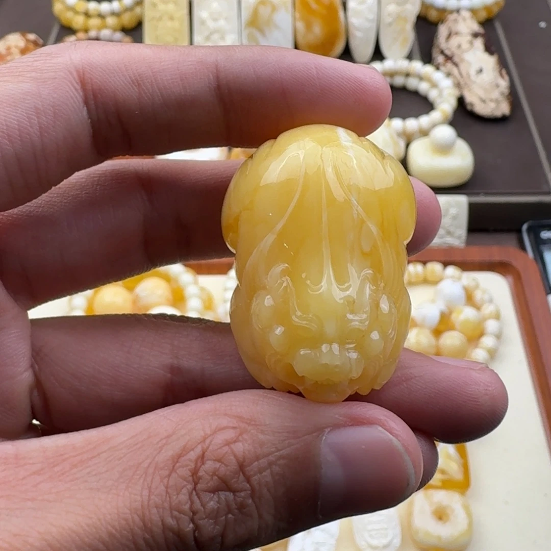 琥珀未镶嵌裸石蜜蜡