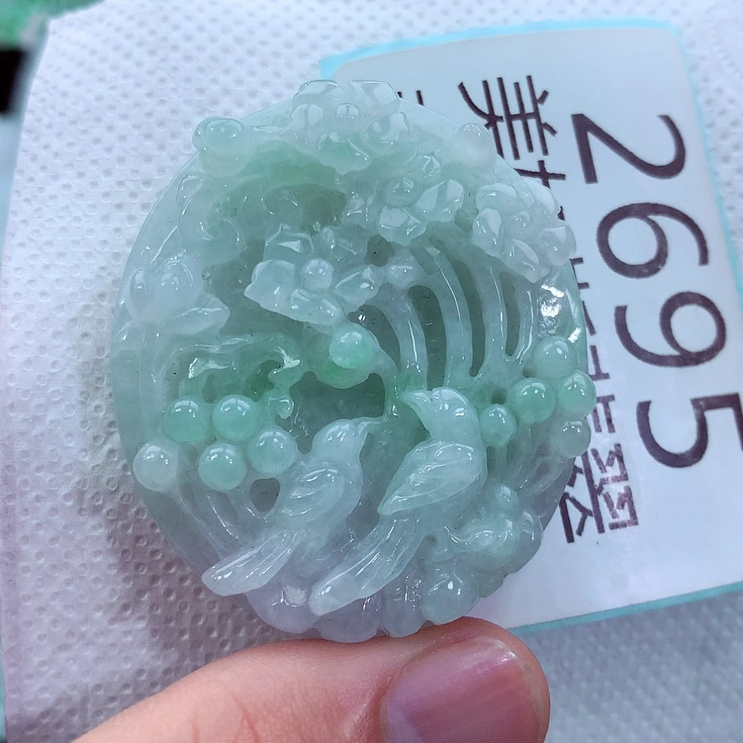 吊坠(不含链)未镶嵌翡翠