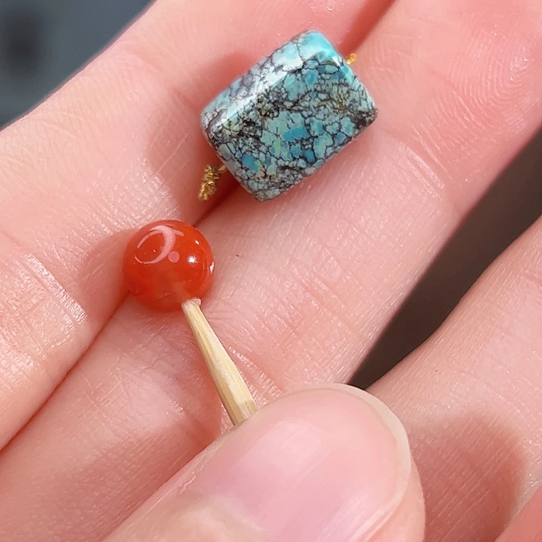 南红玛瑙未镶嵌珠宝奇石