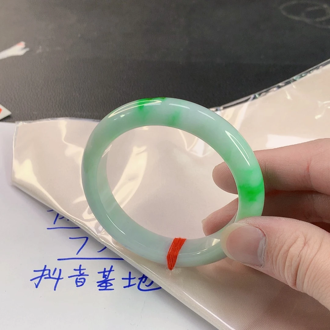 翡翠手镯未镶嵌061缅甸天然翡翠A货