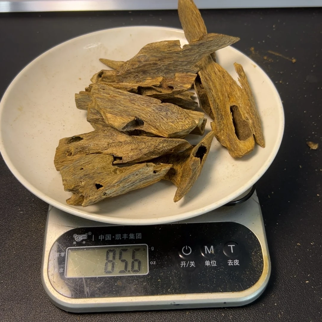 沉香碎屑沉香陆河虫眼