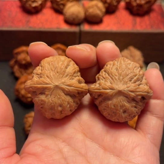 文玩核桃吊坠铁锤妹妹