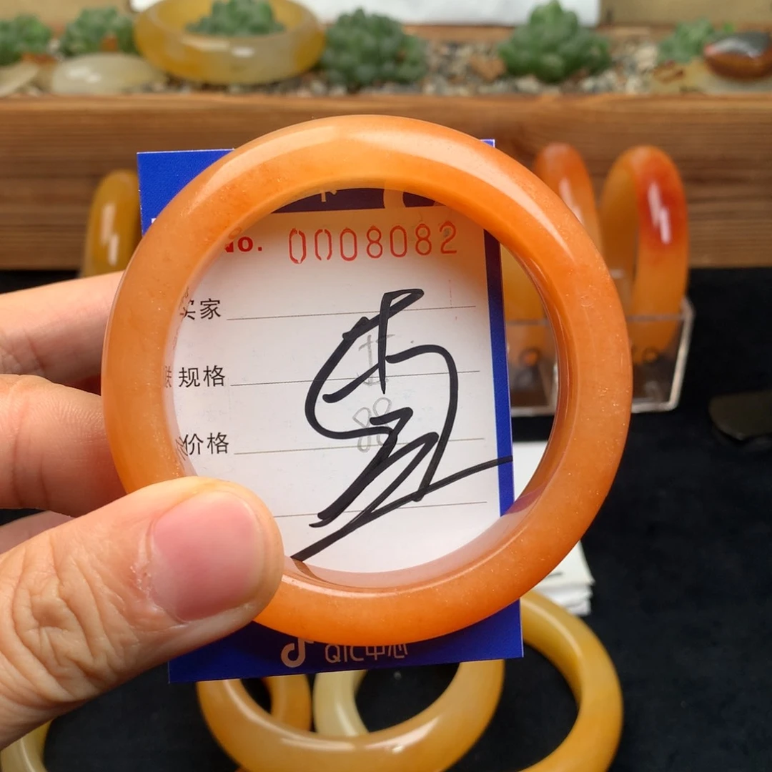 石英质玉（黄龙玉）未镶嵌手镯