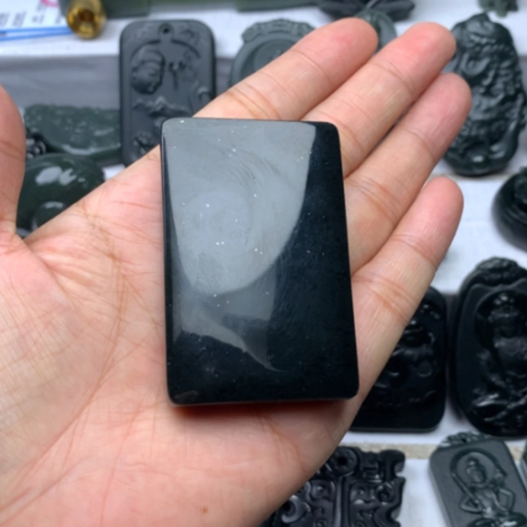 【闪购商品】颈饰未镶嵌和田玉