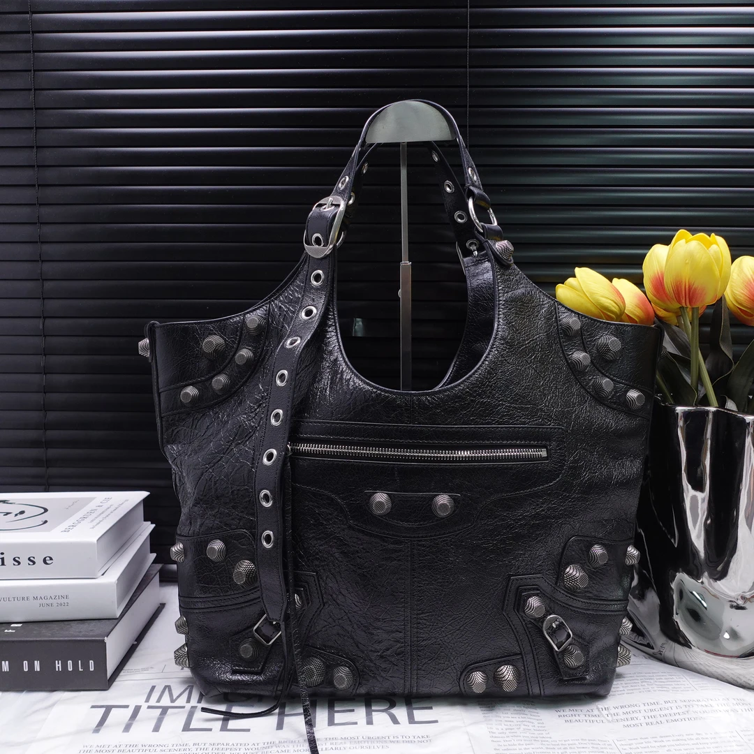 95新 Balenciaga/巴黎世家 单肩包/T20345862