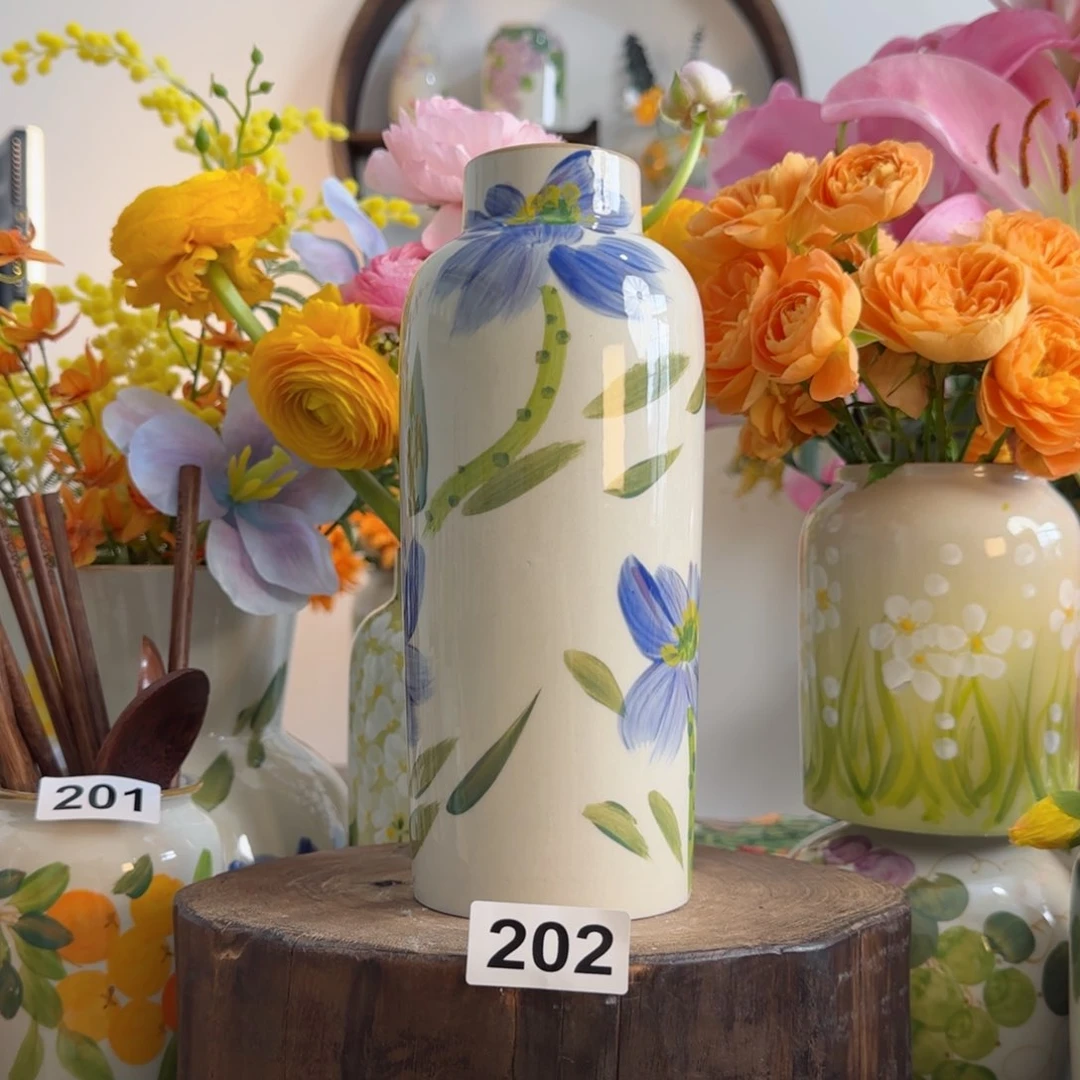 摆件景德镇陶瓷手绘原创小花瓶摆件无孔