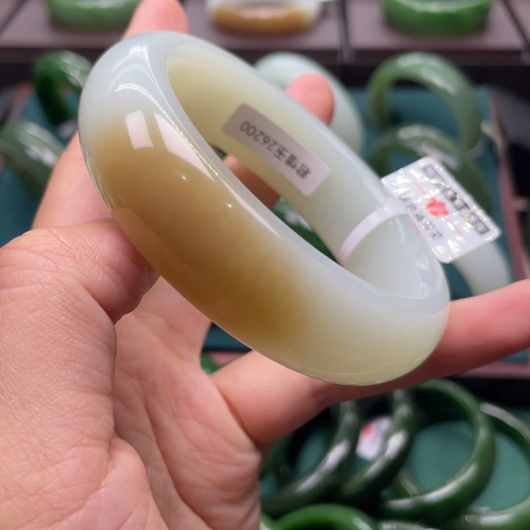 和田玉未镶嵌手镯5758