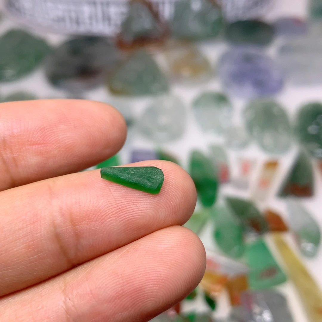 定制翡翠未镶嵌天然翡翠定制