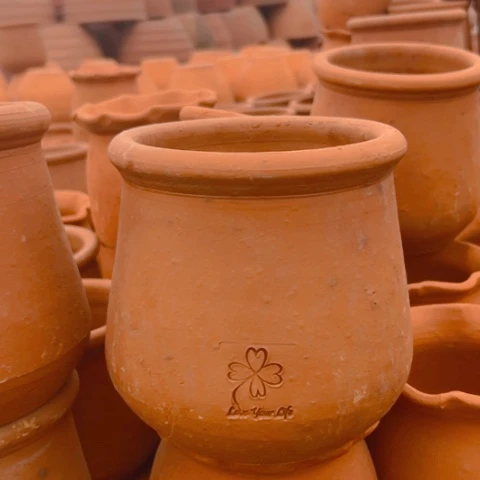 红陶口14高15微瑕