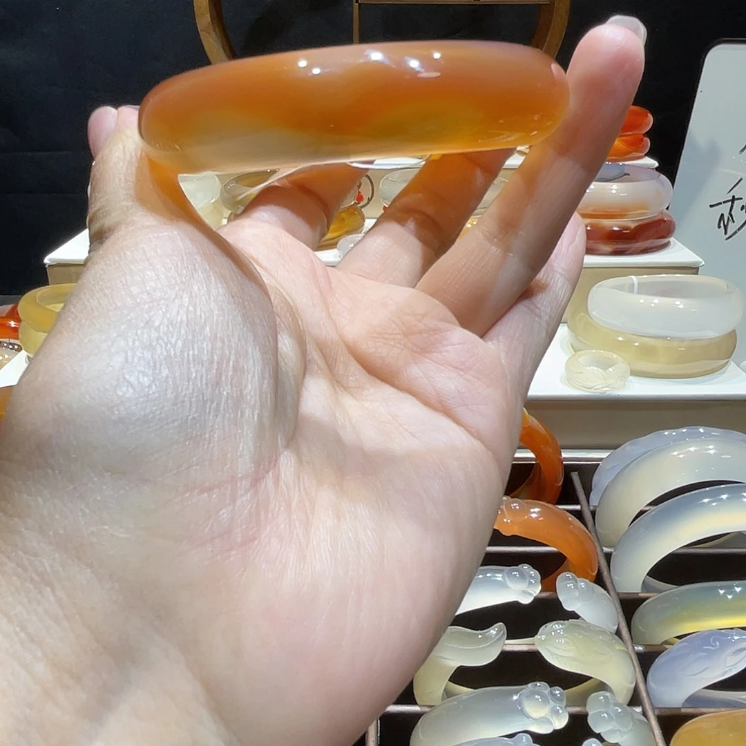 玛瑙/玉髓未镶嵌手镯