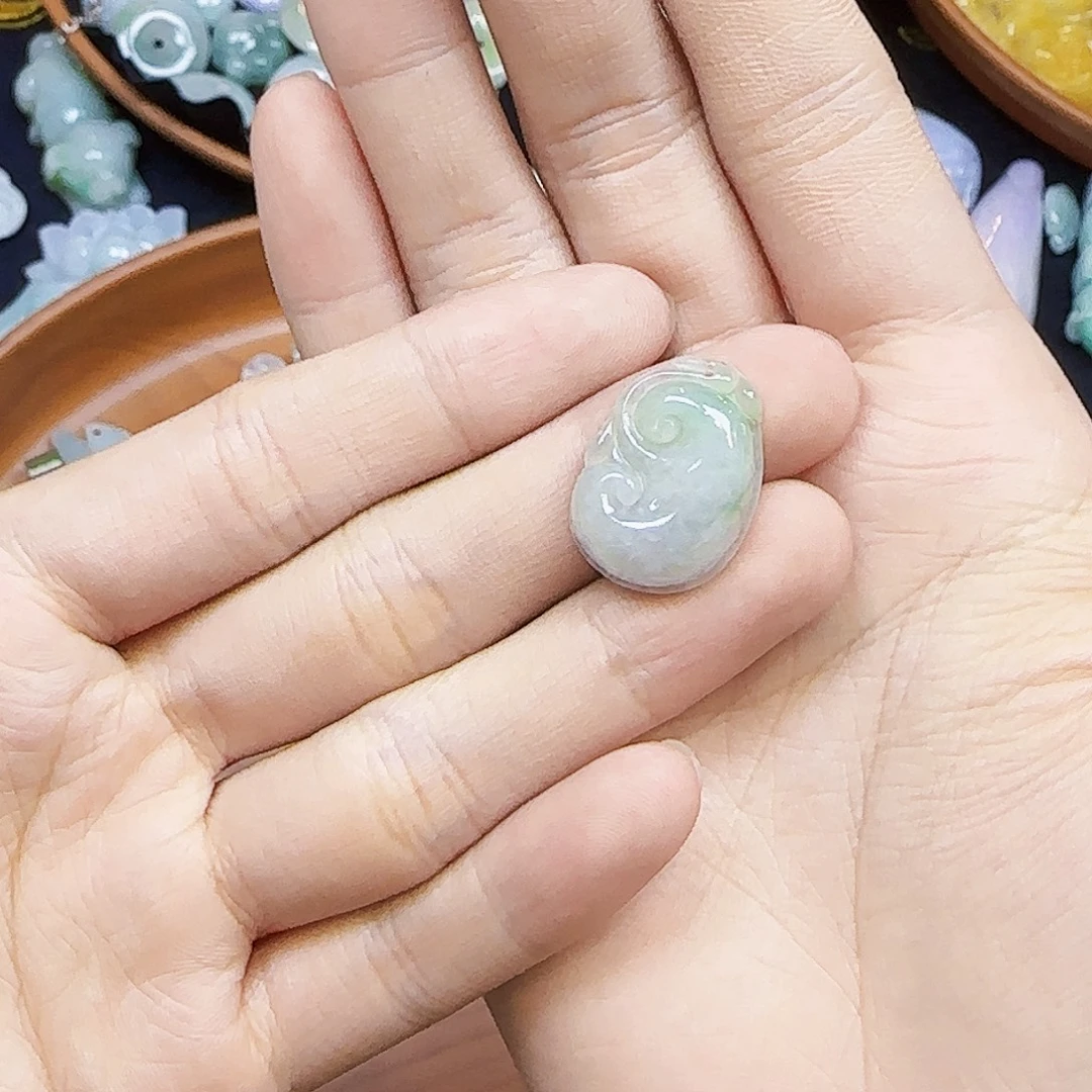 每***✧翡翠未镶嵌颈饰翡翠