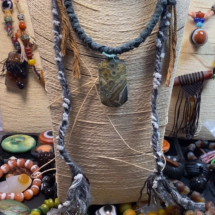 玛瑙/玉髓未镶嵌颈饰