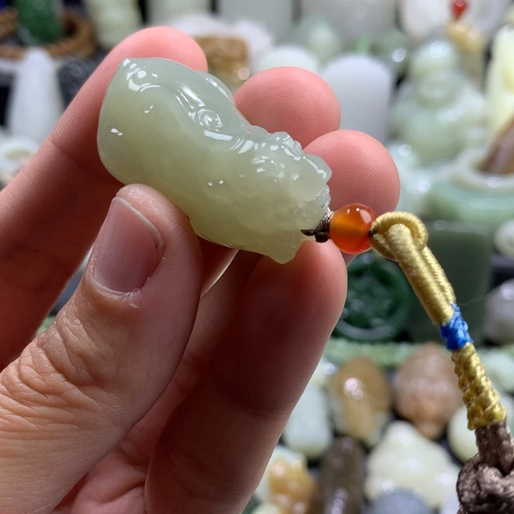 和田玉颈饰未镶嵌