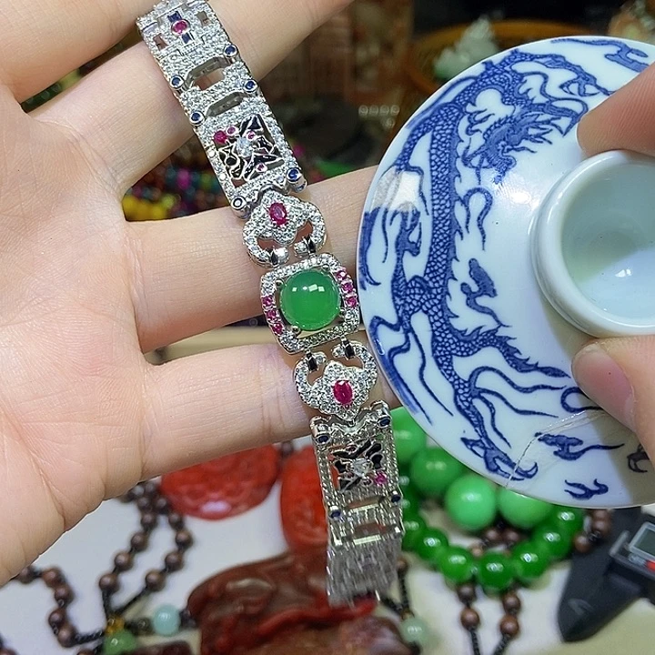 瓷片不哈哈哈哈哈哈刚刚好