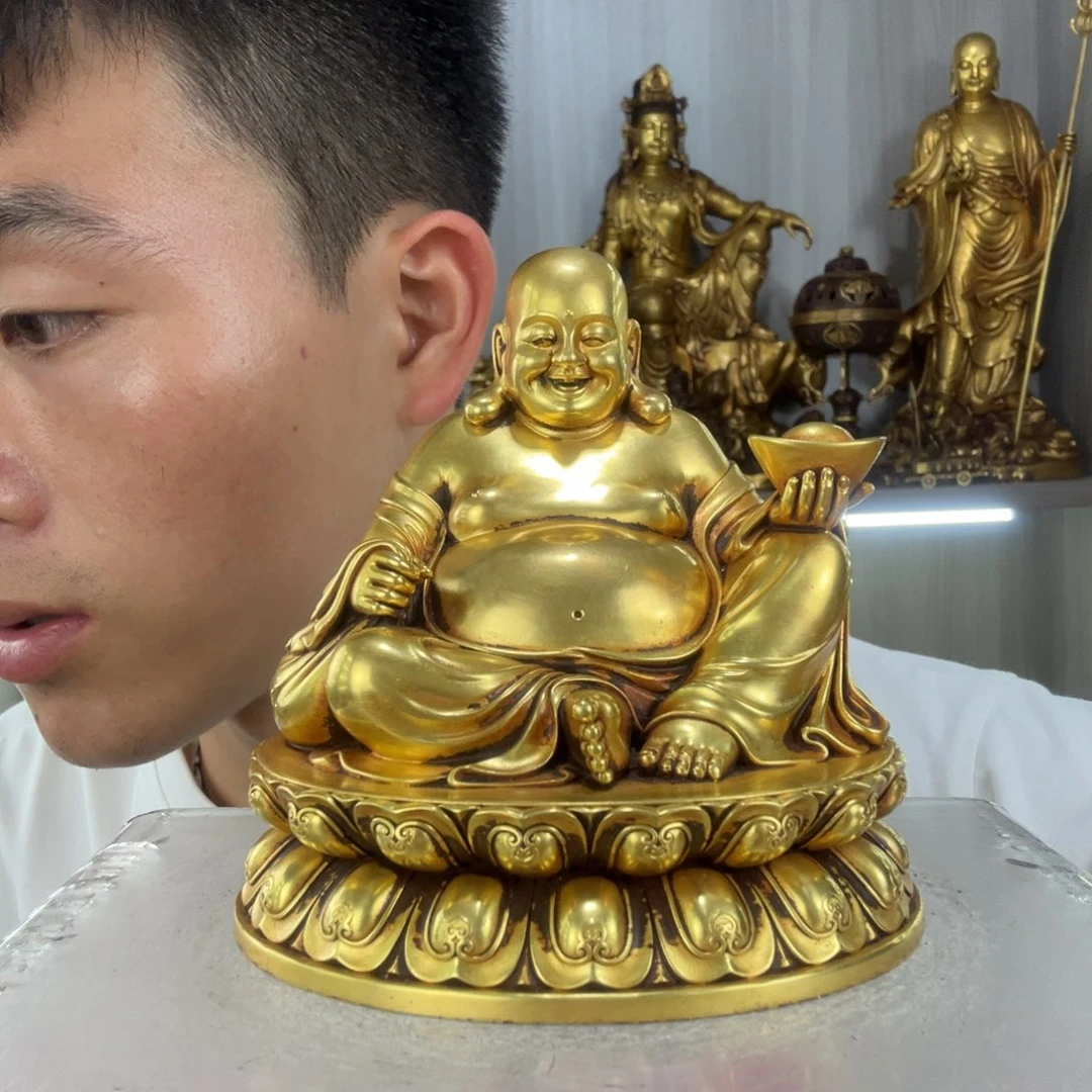 小***之佛像的造型和造型都很