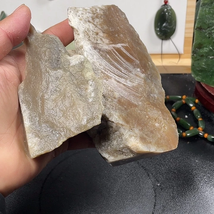 和田玉未镶嵌珠宝半成品