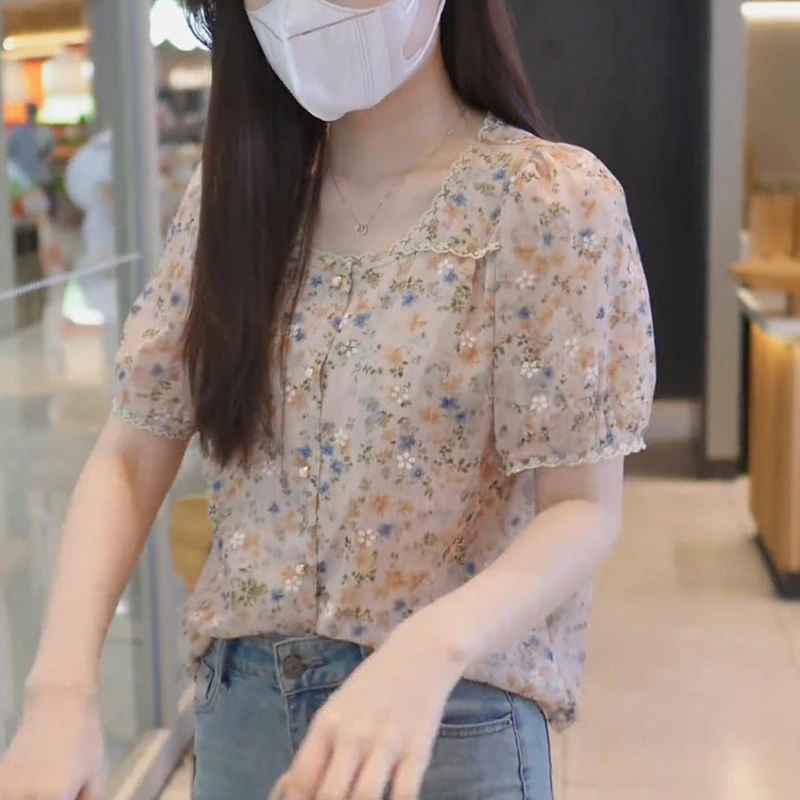 碎花短袖衬衫女2025年新款夏季炸街独特漂亮小衫法式浪漫小上衣
